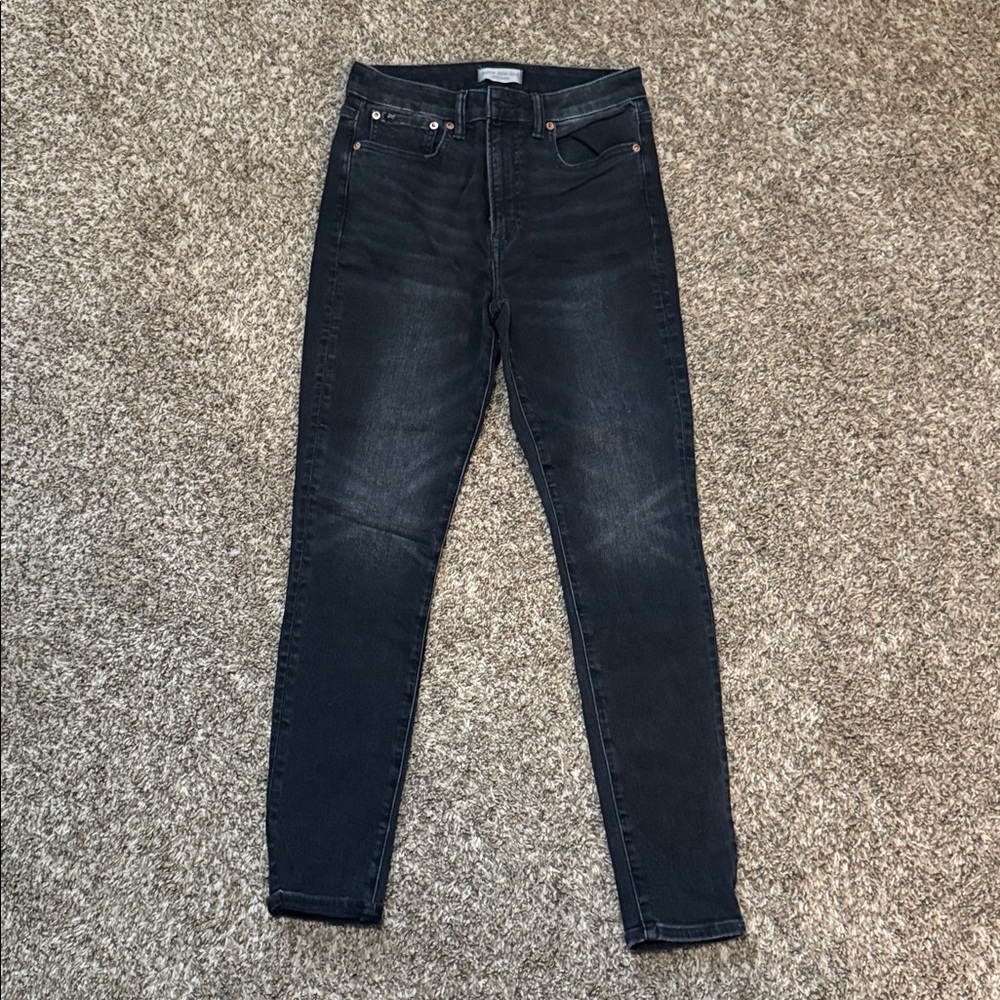American Eagle Outfitters super high rise Black Jeggings. Size 6 regular